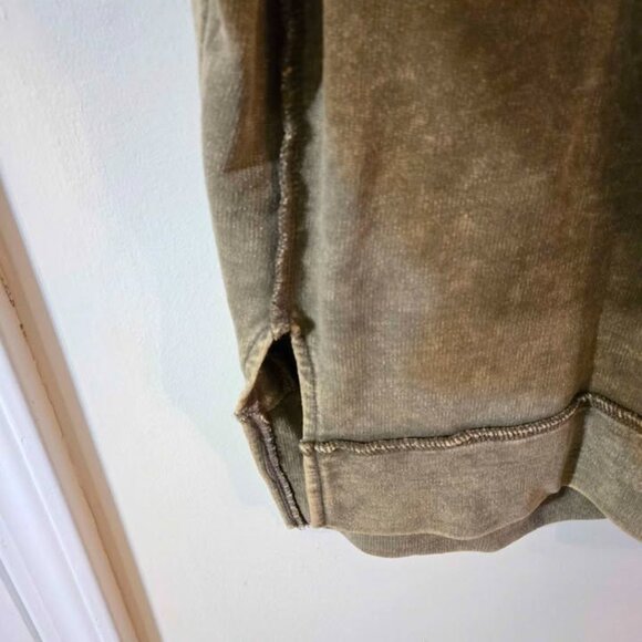 NWOT Zenana Size S/M Acid Wash Exposed Seam Hi-Low Sweatshirt Mocha - Picture 9 of 10